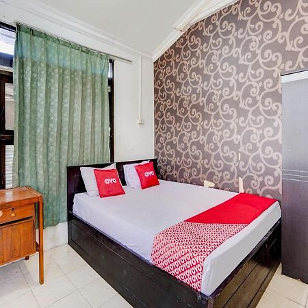 Hotel Oyo 4006 Gajah Mada Trim Syariah à Sorabaya Extérieur photo