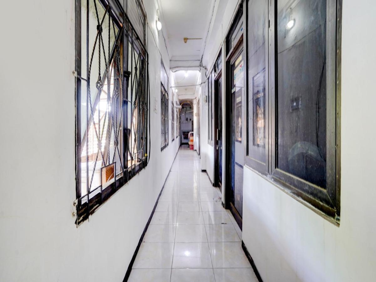 Hotel Oyo 4006 Gajah Mada Trim Syariah à Sorabaya Extérieur photo