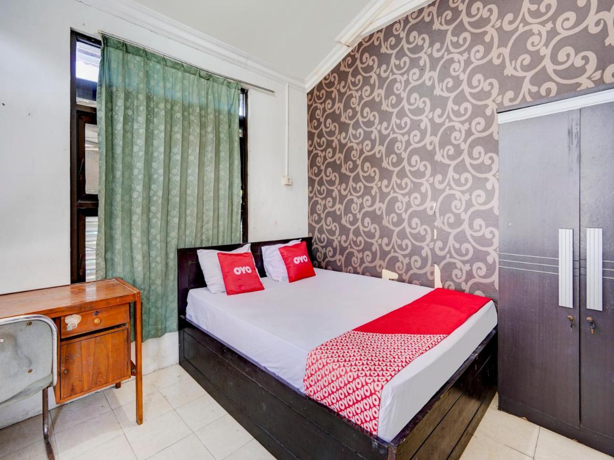 Hotel Oyo 4006 Gajah Mada Trim Syariah à Sorabaya Extérieur photo