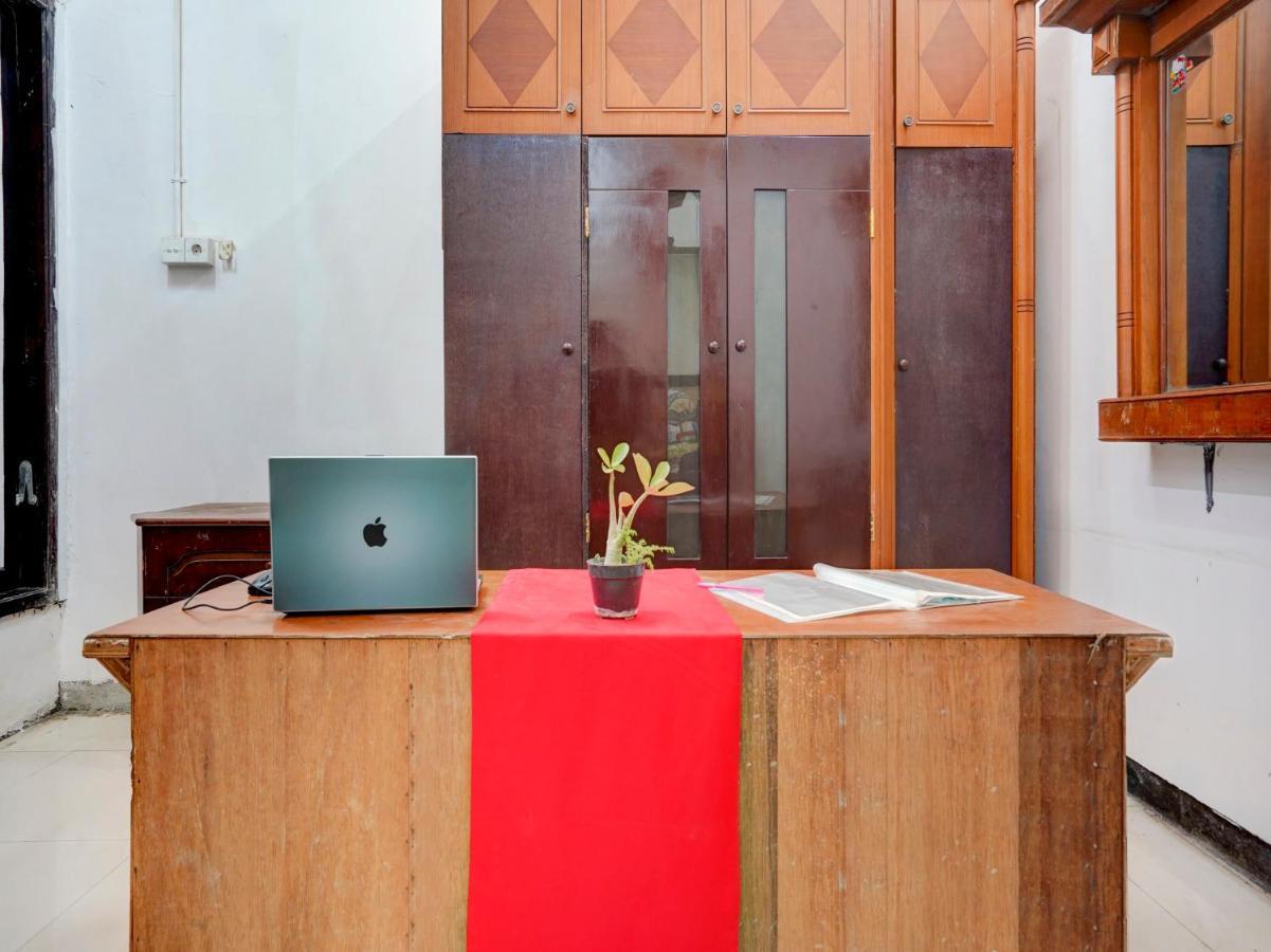 Hotel Oyo 4006 Gajah Mada Trim Syariah à Sorabaya Extérieur photo
